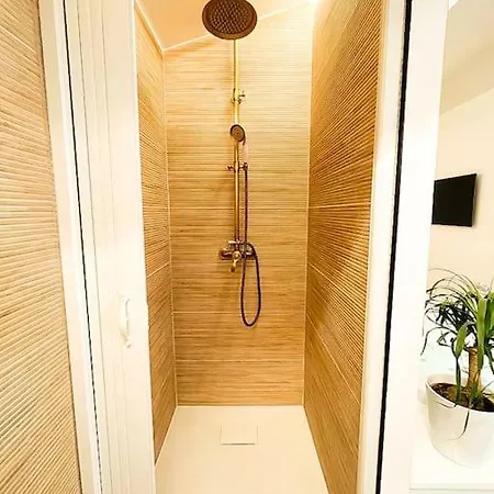 Lovicea Balneo Suite, 200m * Le Grau-dʼAgde