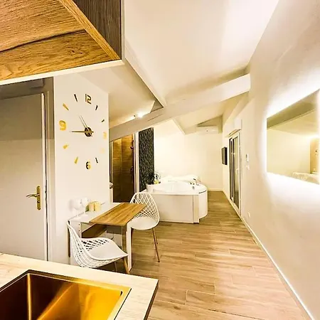 Lovicea Balneo Suite, 200m アパート Le Grau-dʼAgde