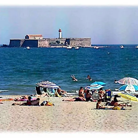 Lovicea Balneo Suite, 200m Apartman
