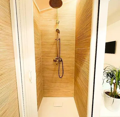 Lovicea Balneo Suite, 200m * Le Grau-dʼAgde